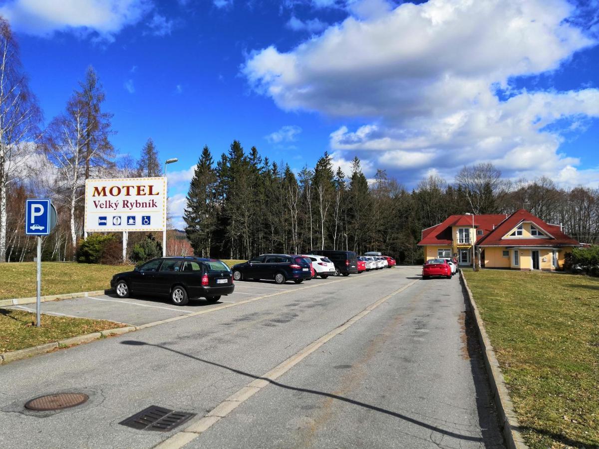 Motel Velky Rybnik Dehtare  Exterior photo